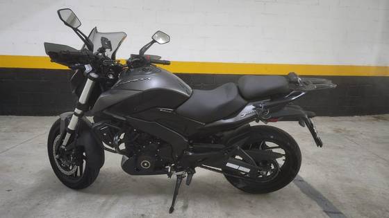 BAJAJ DOMINAR 400 BAJAJ DOMINAR 400